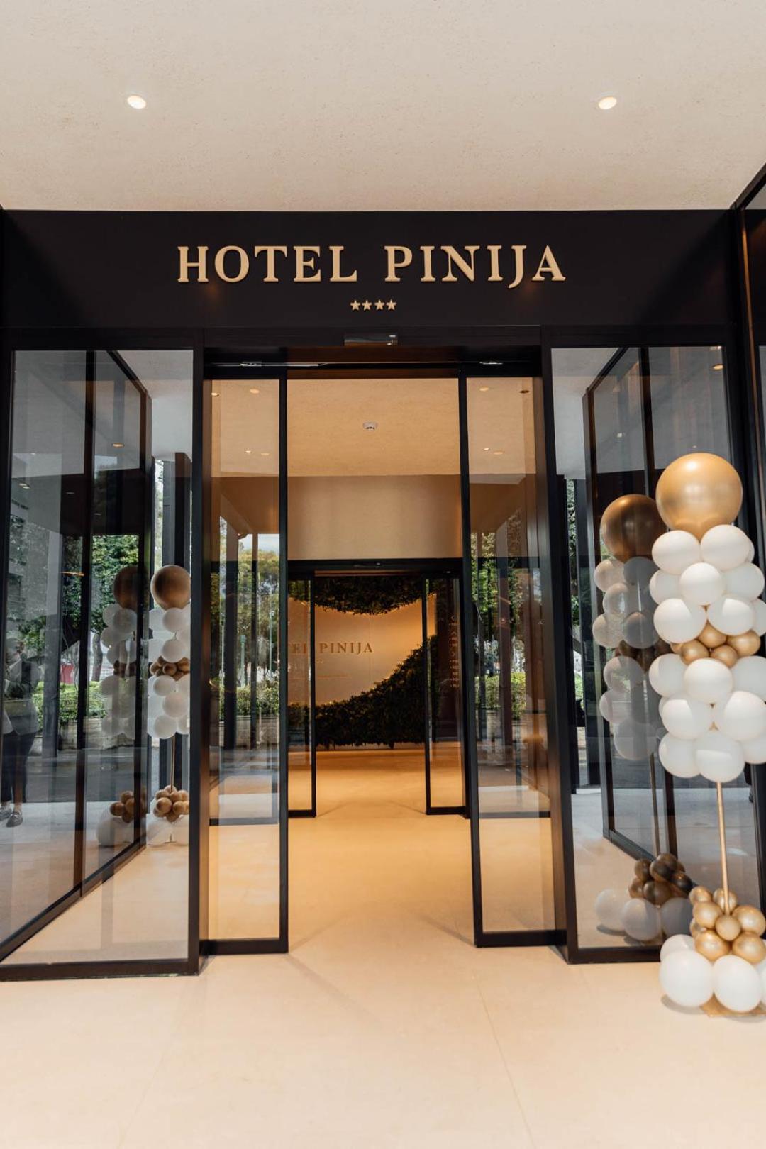 Hotel Pinija Petrcane Luaran gambar